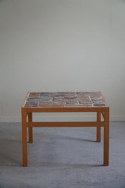 Tue_Poulsen,_Coffee_Table_in_Oak_&_Ceramic_Tiles,_Danish_Modern,_1960s