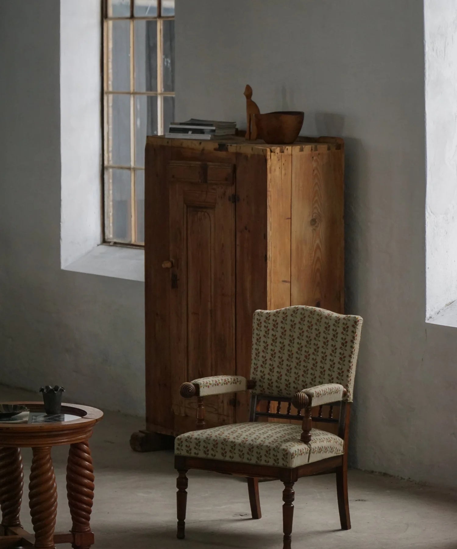 Turned_Wood_Armchair_with_Floral_Upholstery,_Scandinavian_Rustic_Design