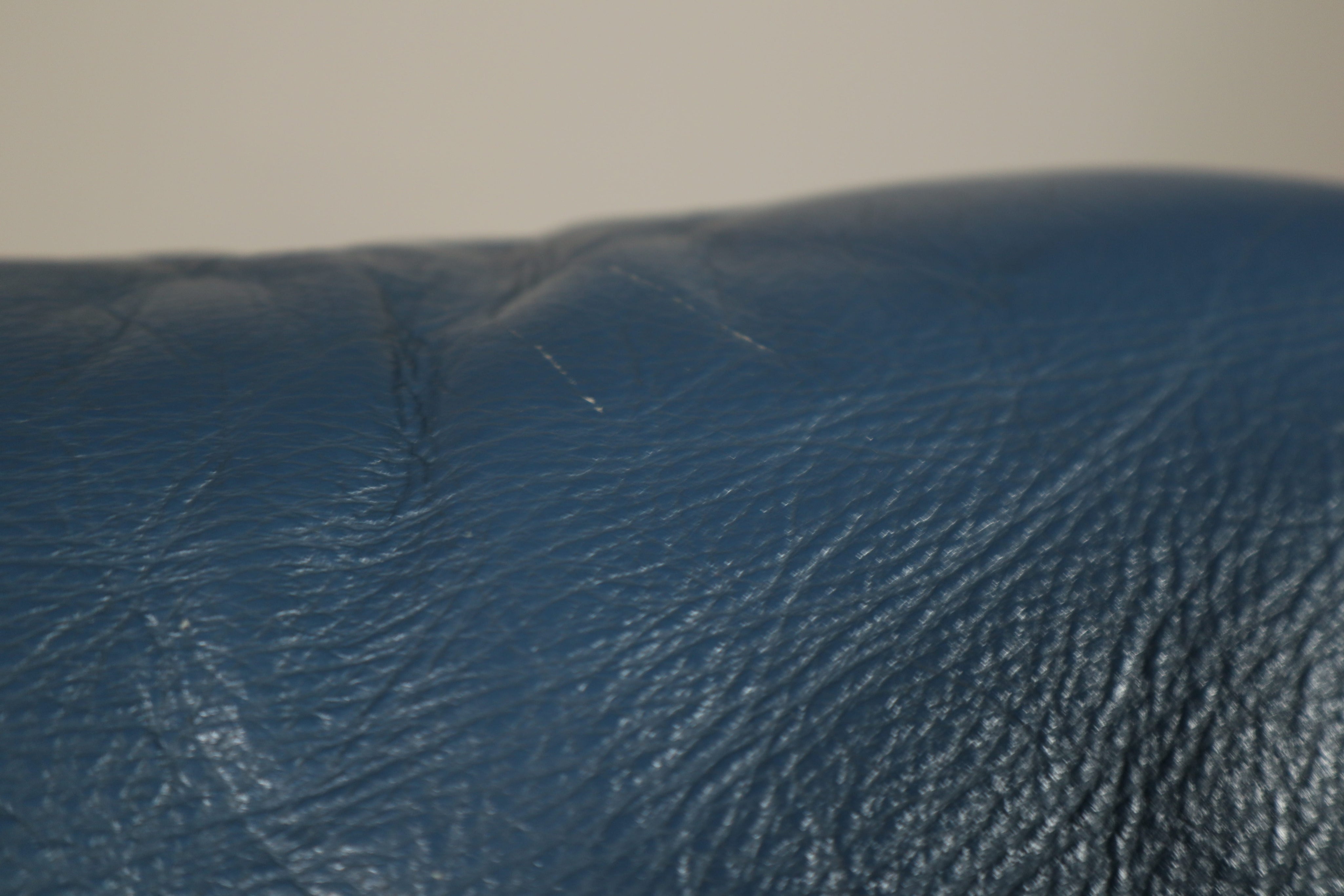 Maralunga_Two_Seat_Sofa_by_Vico_Magistretti_for_Cassina,_1973_Design,_Italy