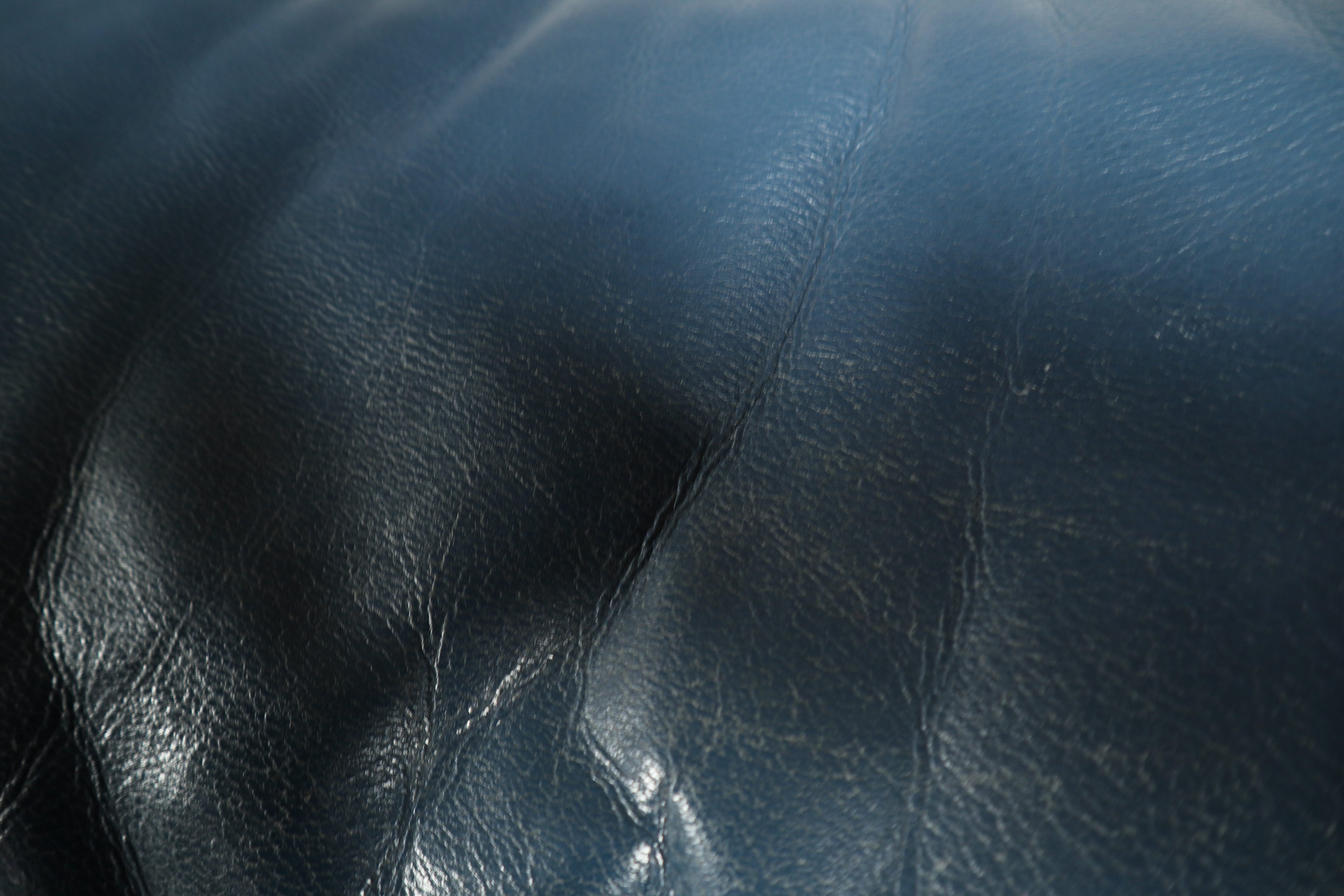 Maralunga_Two_Seat_Sofa_by_Vico_Magistretti_for_Cassina,_1973_Design,_Italy