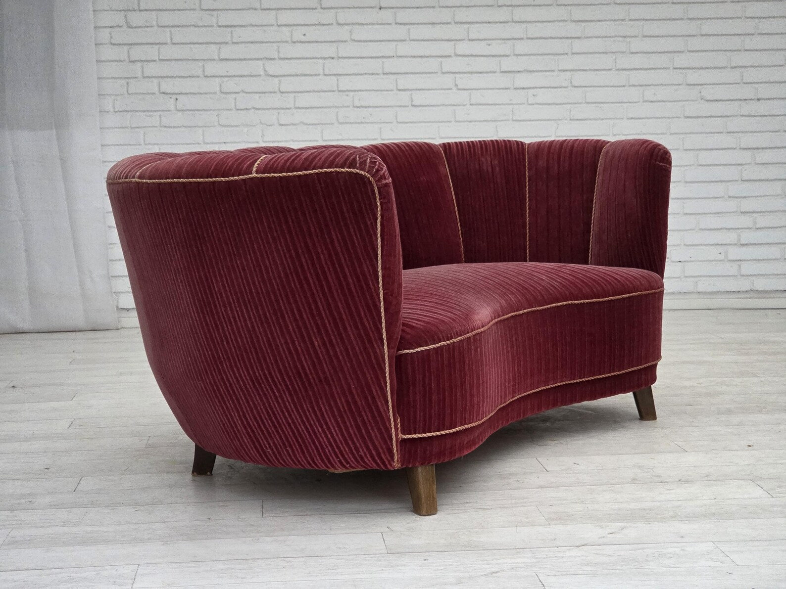 Two-Seater_Sofa,_Banana_Design,_1960s_Denmark