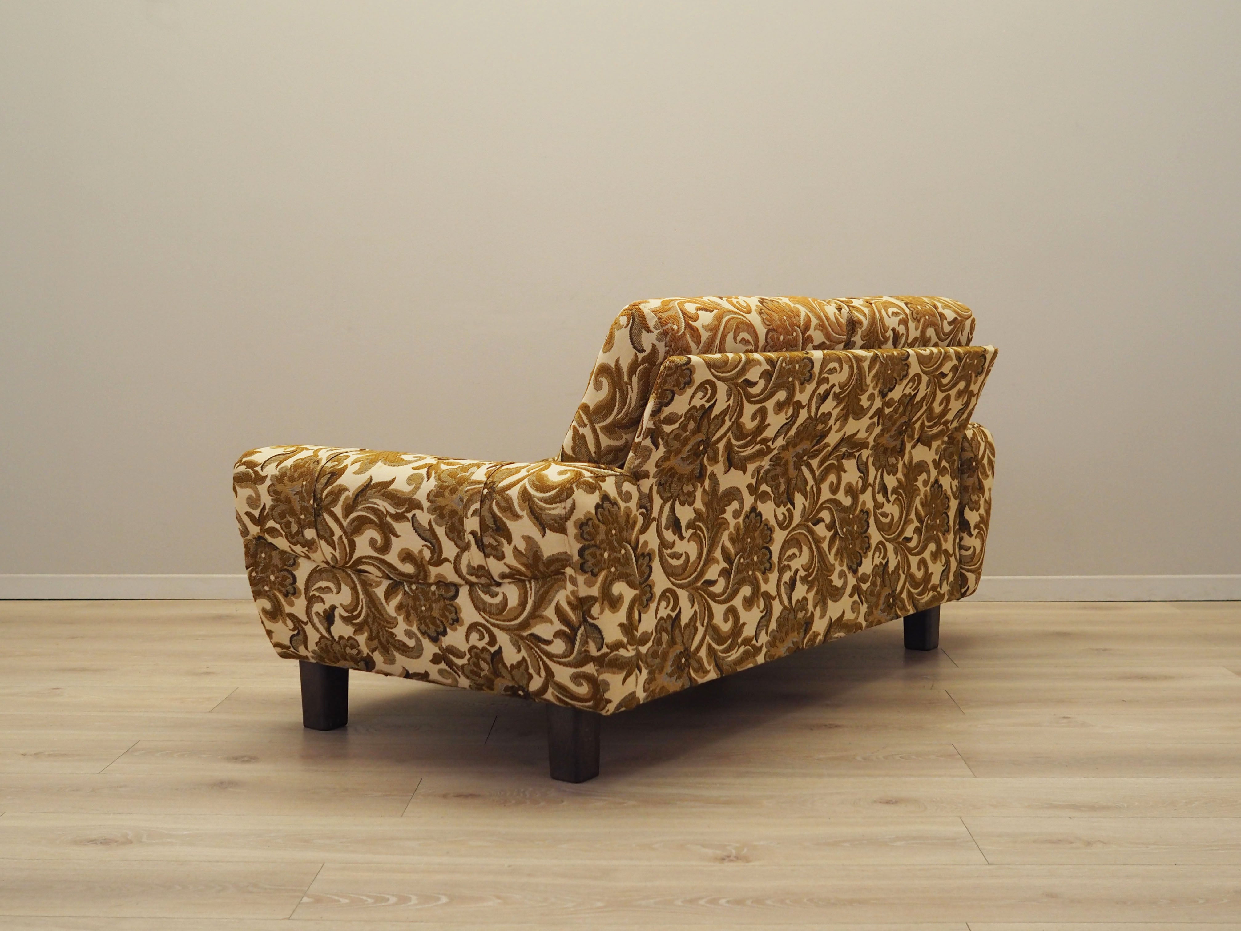 Two-seater_sofa,_Danish_design,_1960s,_production:_Denmark