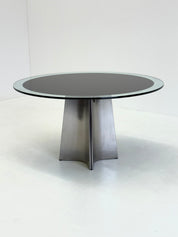 UFO_dining_table_by_Luigi_Saccardo_for_Arrmet