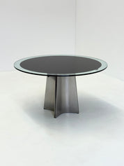 UFO_dining_table_by_Luigi_Saccardo_for_Arrmet
