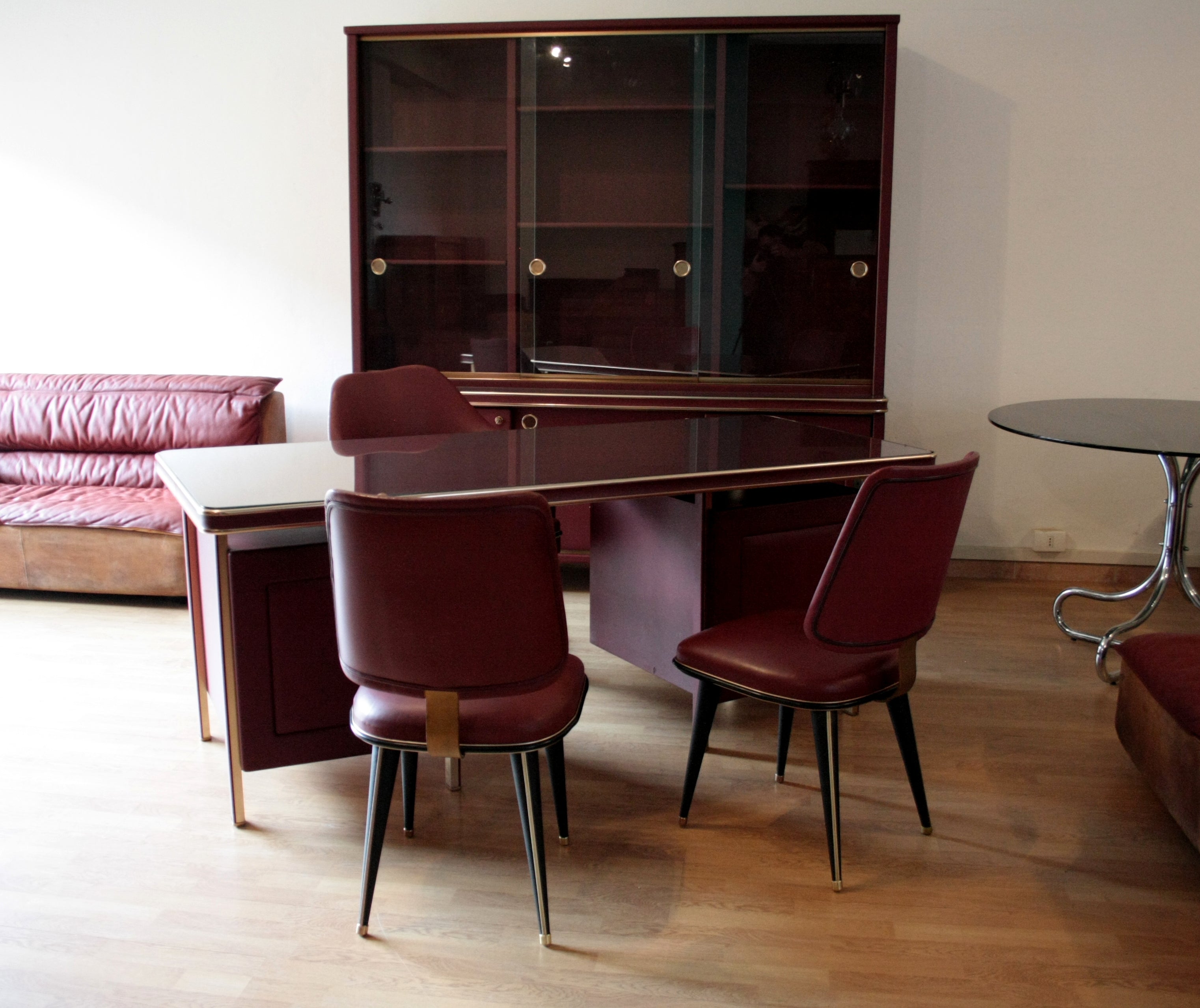 Umberto_Mascagni_study_set,_desk_with_three_chairs_and_bookcase,_Italy,_1950