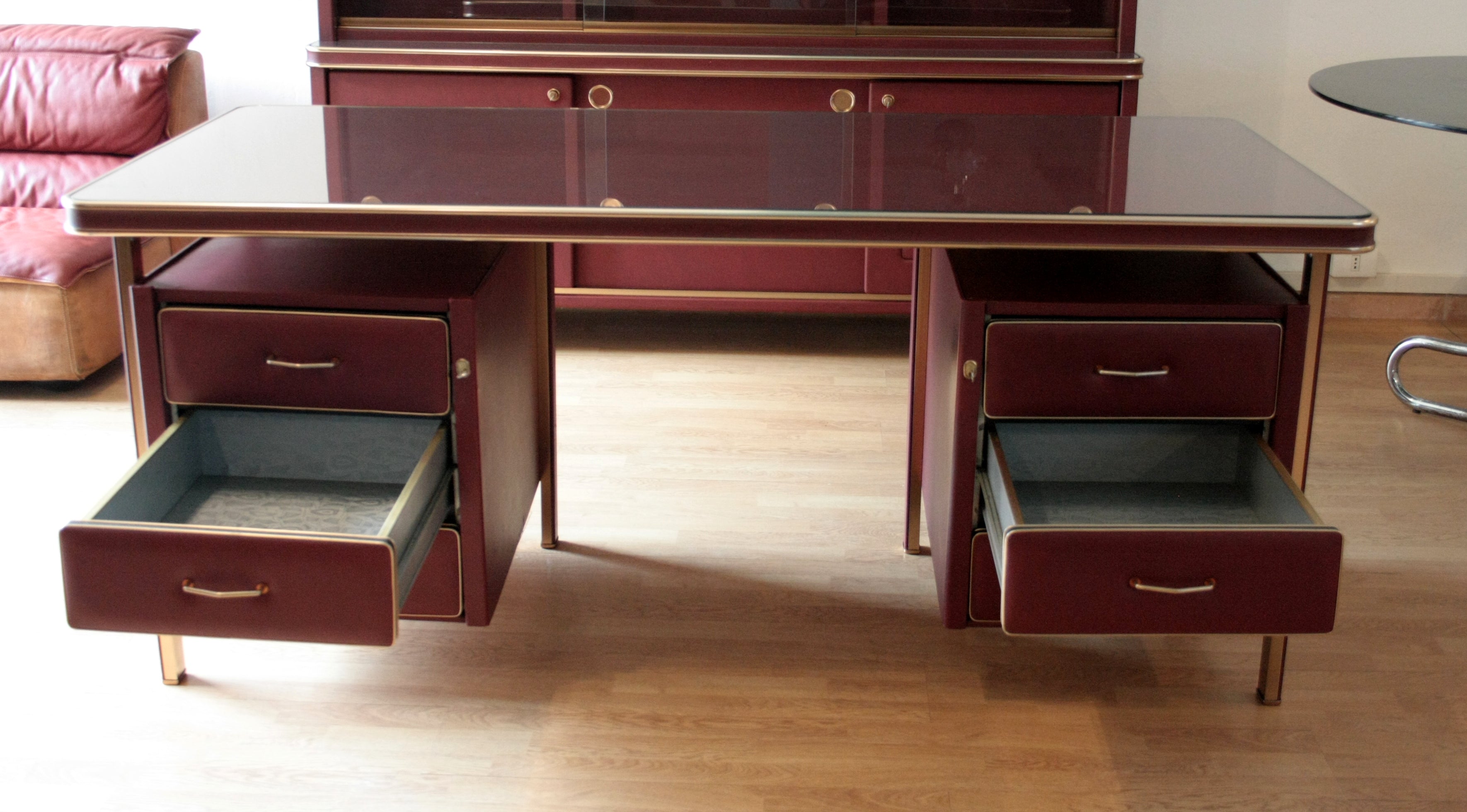 Set_of_desk_with_3_chairs_and_bookcase_by_Umberto_Mascagni,_Italy,_1950
