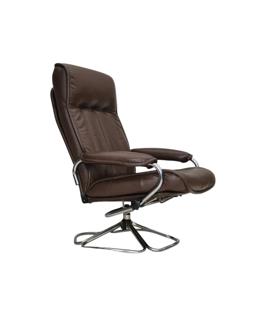 Upholstered_Scandinavian_Swivel_Chair,_1970s_Denmark