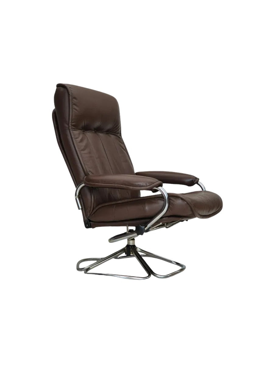 Upholstered_Scandinavian_Swivel_Chair,_1970s_Denmark