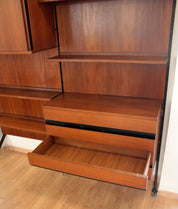 Urio_modular_wall_system_by_Ico_and_Luisa_Parisi_for_MiM_1957,_two-module_bookcase,_Italy,_1960s