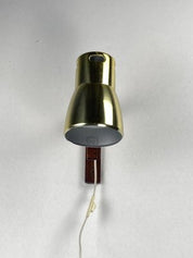 V488_Wall_Light_in_Teak_and_Brass_by_Hans-Agne_Jakobsson,_1960s,_Sweden