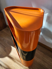 Valletto_Triangolo_Table_by_Ambrogio_Brusa