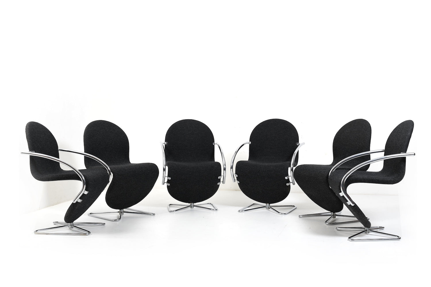 Set_of_6_1973_Series_1_2_3_Swivel_Chairs_by_Verner_Panton_for_Fritz_Hansen,_Denmark