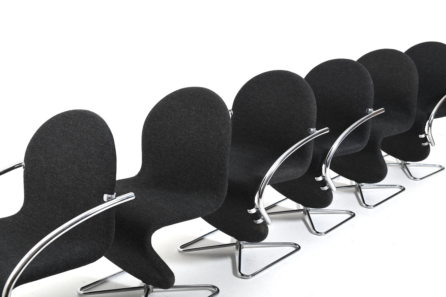 Set_of_6_1973_Series_1_2_3_Swivel_Chairs_by_Verner_Panton_for_Fritz_Hansen,_Denmark