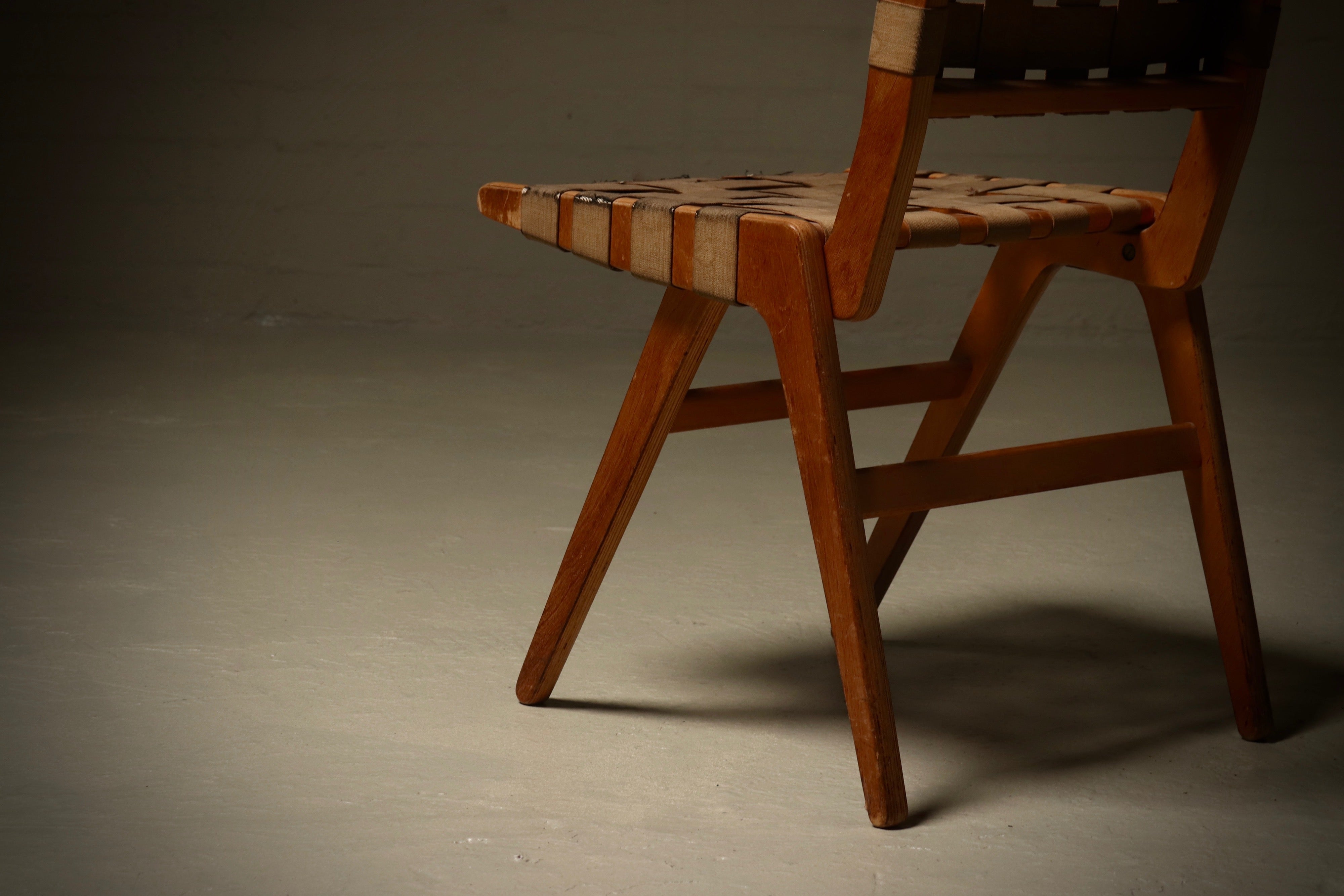 Model_SB06_Chair_by_Dirk_van_Sliedregt_for_Pastoe,_1952,_Netherlands