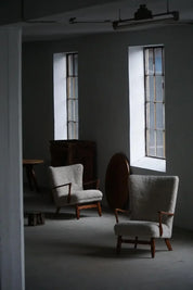 Viggo_Boesen_Lounge_Chair,_Danish_Organic_Modern_Design