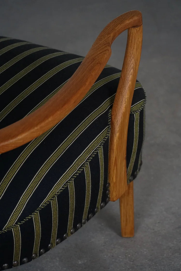 Viggo_Boesen_Wingback_Lounge_Chair_in_Oak,_Danish_Organic_Modern_Design