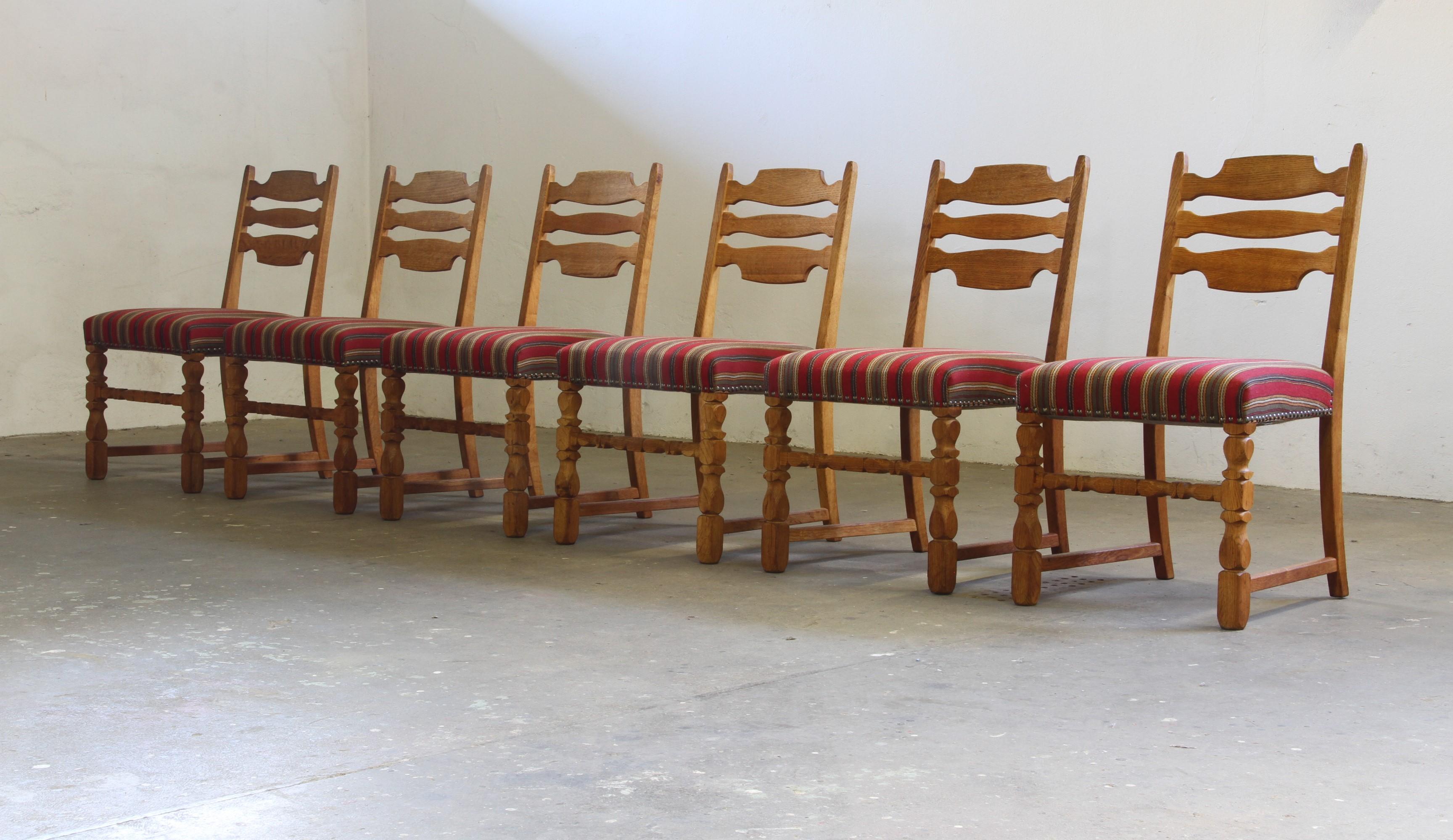 Set_of_6_Danish_Brutalist_Oak_Dining_Chairs_in_the_Style_of_Henning_Kjærnulf,_1950s-1960s