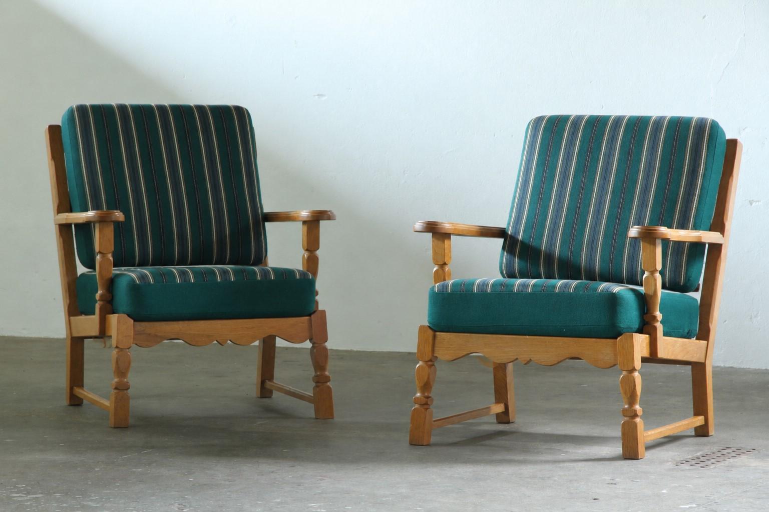 Set_of_2_Danish_Brutalist_Oak_Lounge_Chairs_with_Original_Savak_Wool_Upholstery,_Henning_Kjærnulf_Style,_1960s-1970s