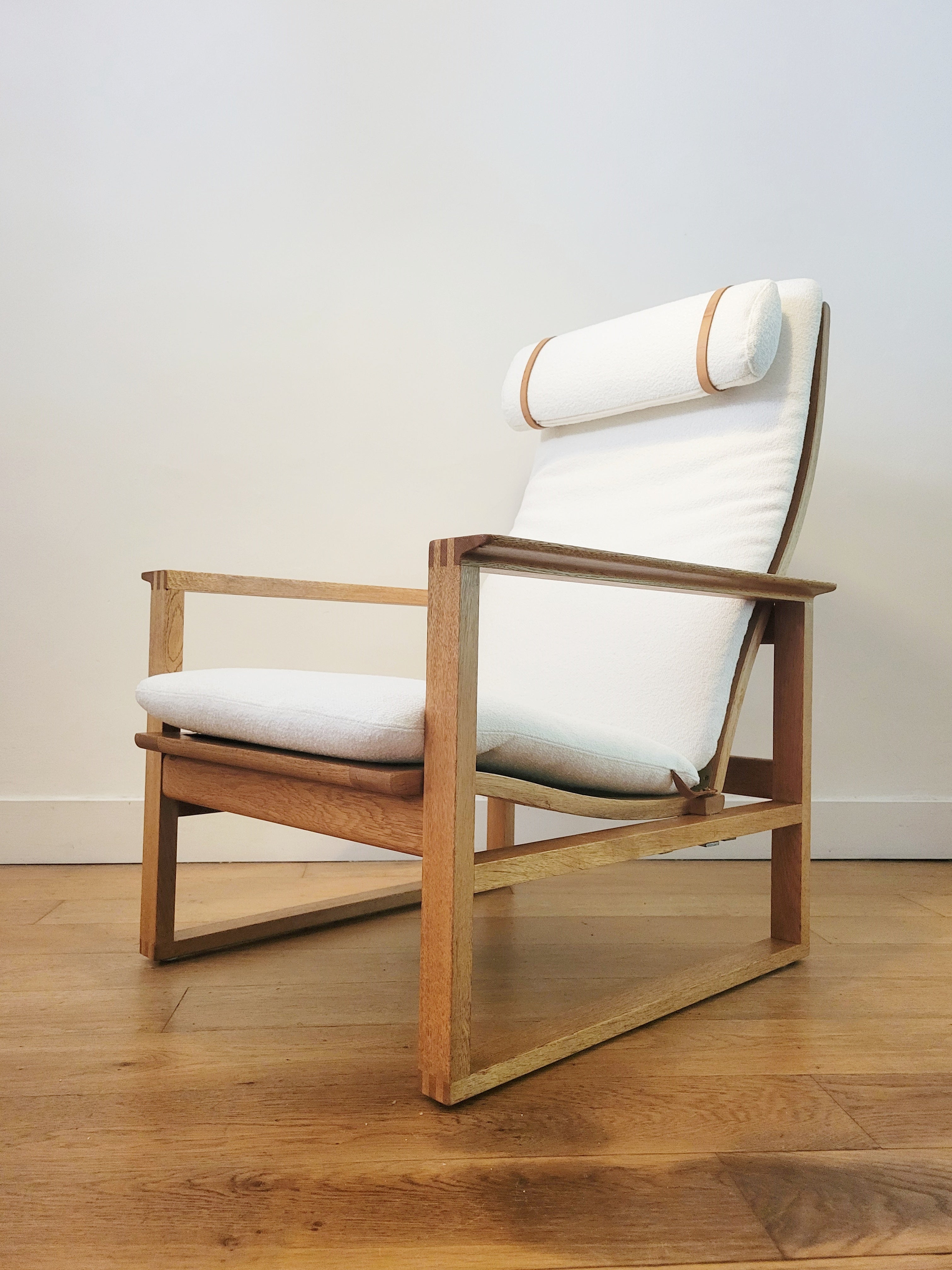 Vintage_2254_chair_by_Børge_Mogensen_for_Fredericia