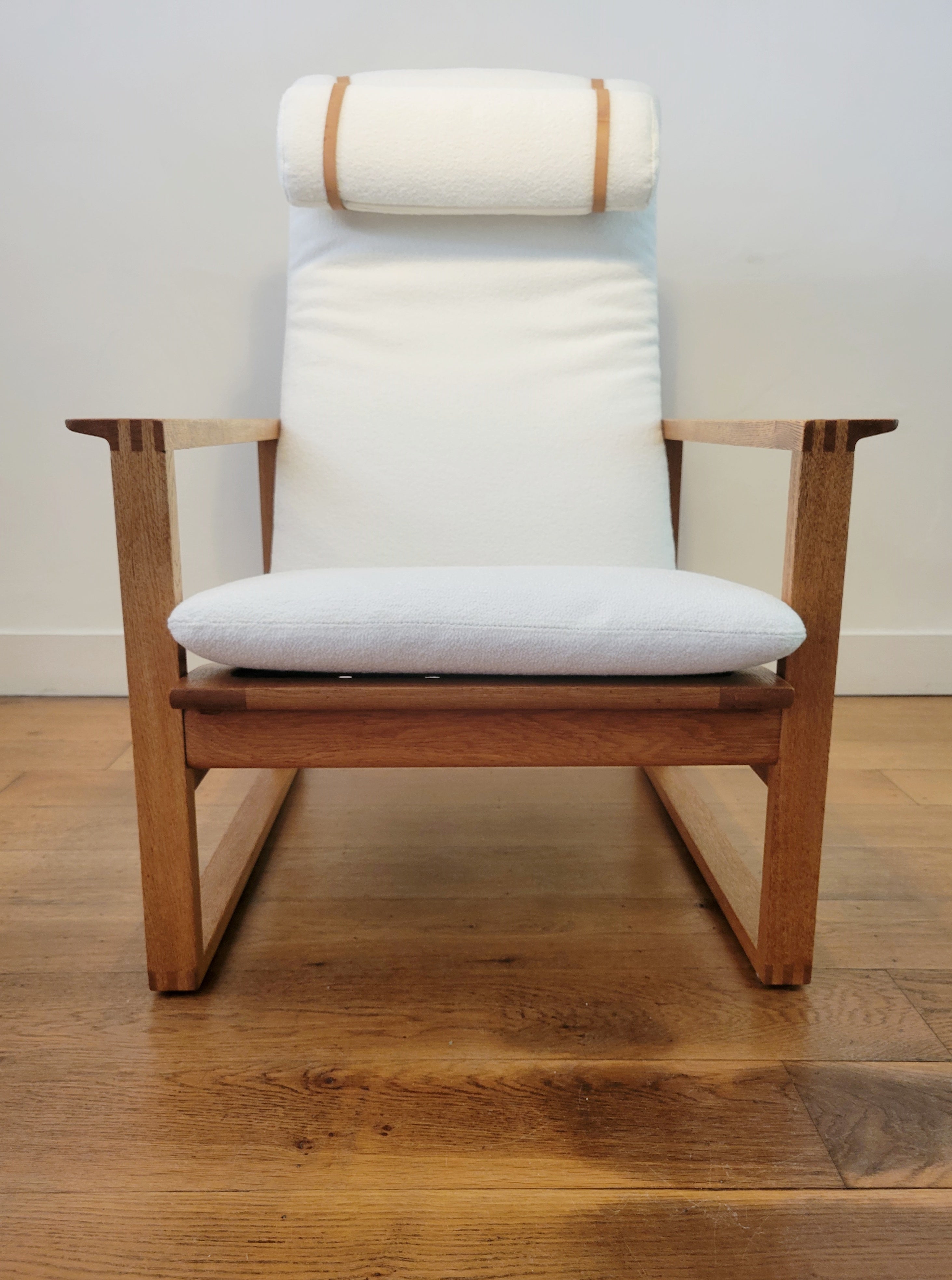 Vintage_2254_chair_by_Børge_Mogensen_for_Fredericia