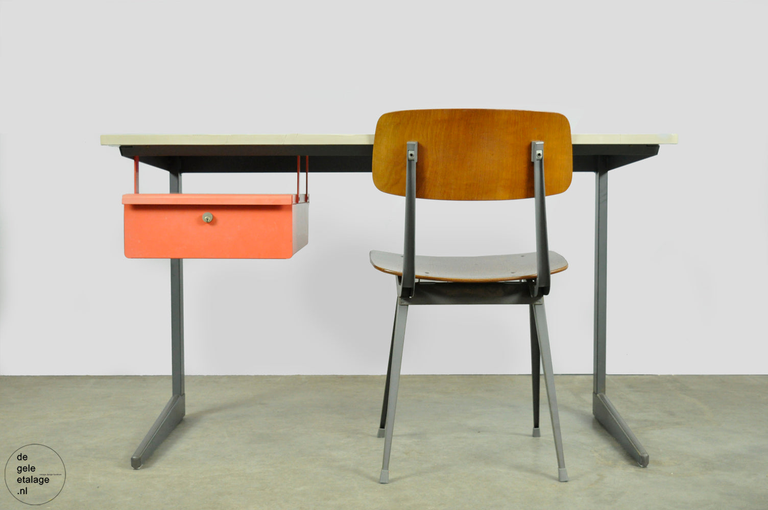 Vintage_AHREND_industrial_Result_desk_by_Friso_Kramer,_1950s_Netherlands