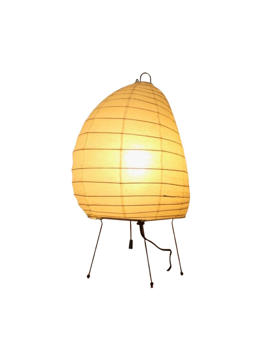 Vintage_Akari_Model_1N_Light_Sculpture_table_lamp_by_Isamu_Noguchi,_Japan_1980s
