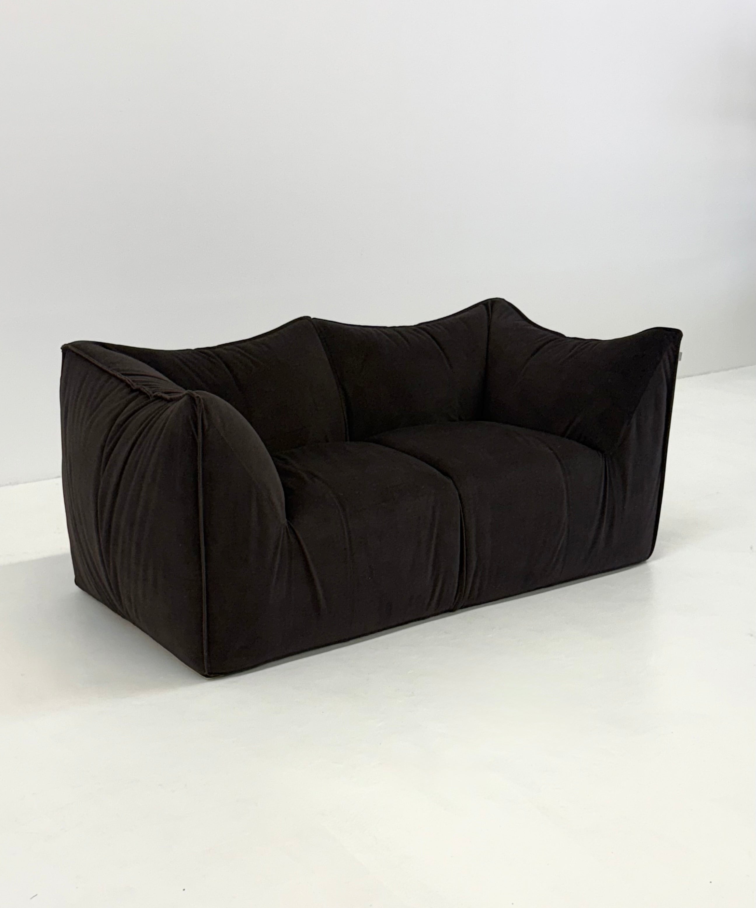 Vintage_Bambole_sofa_in_dark_brown_by_Mario_Bellini_for_B&B_Italia