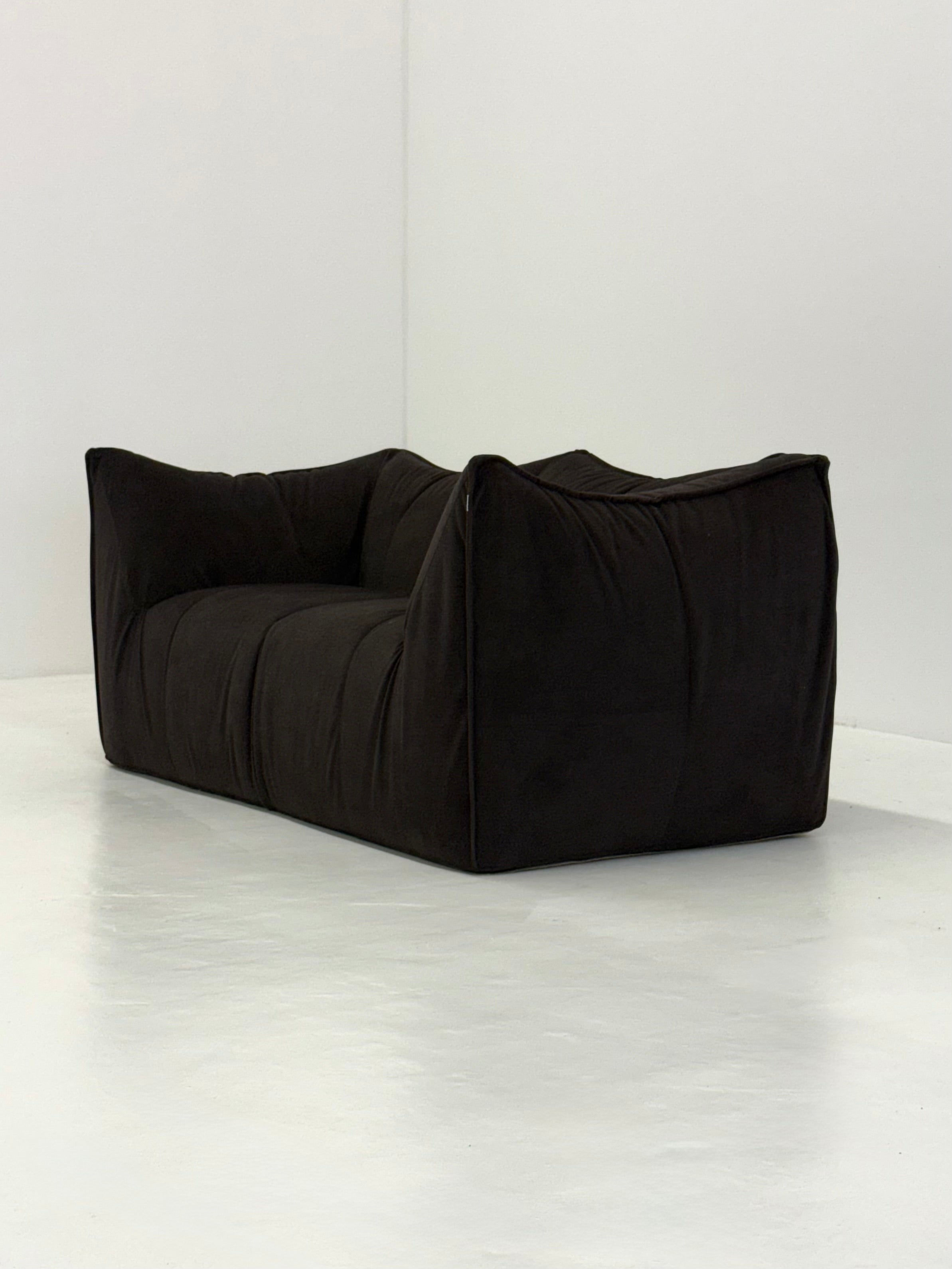 Vintage_Bambole_sofa_in_dark_brown_by_Mario_Bellini_for_B&B_Italia