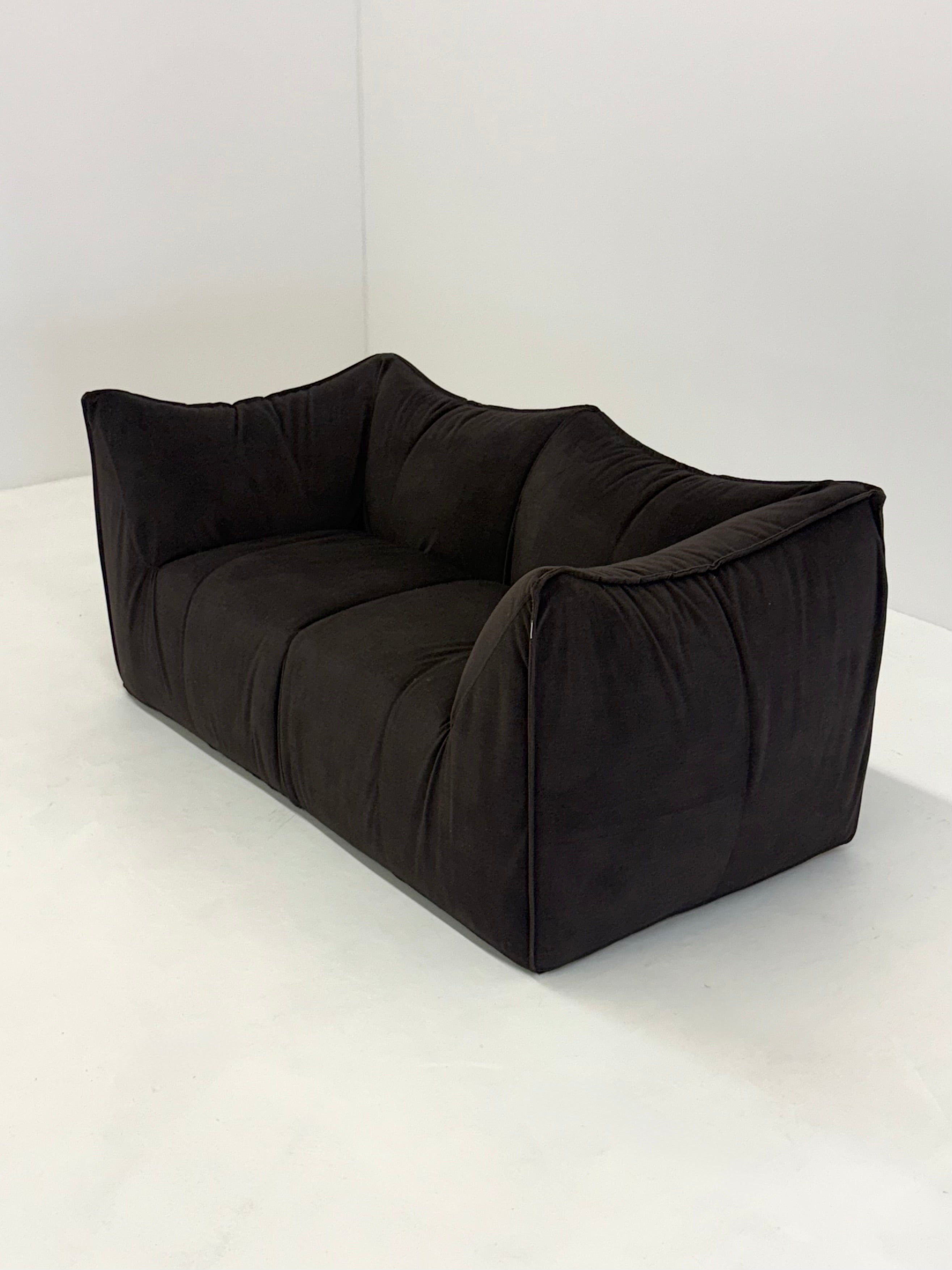 Vintage_Bambole_sofa_in_dark_brown_by_Mario_Bellini_for_B&B_Italia