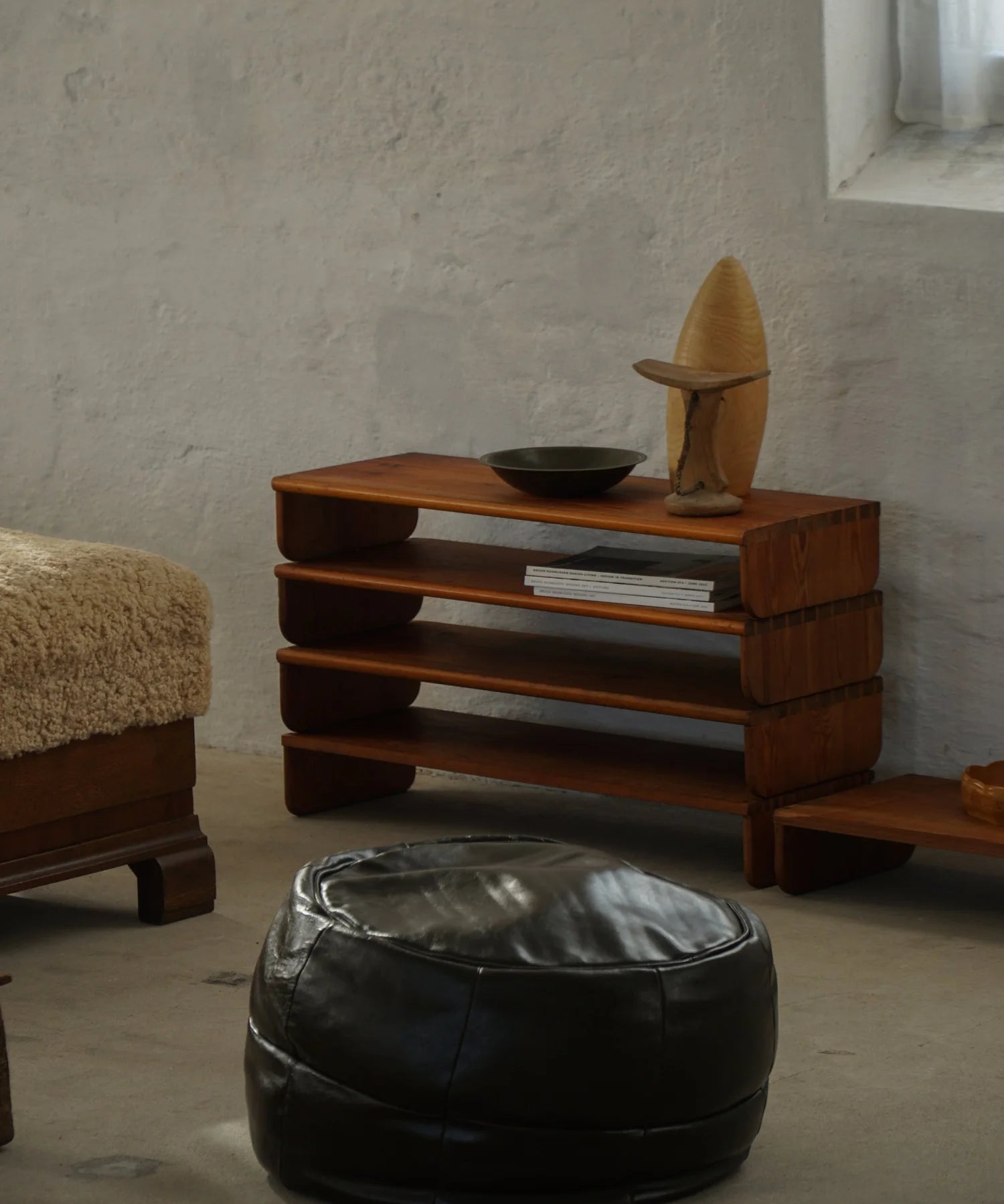 Vintage_Black_Leather_Pouf_Ottoman