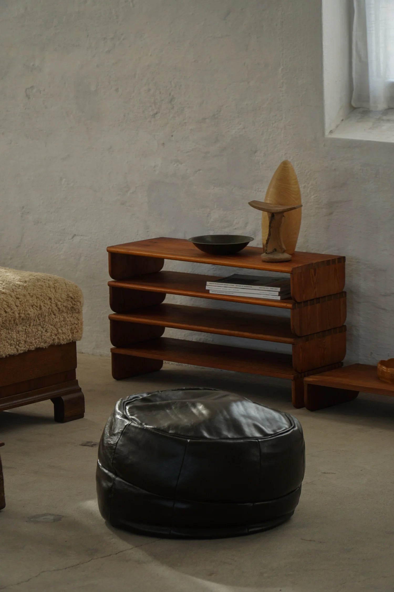 Vintage_Black_Leather_Pouf_Ottoman