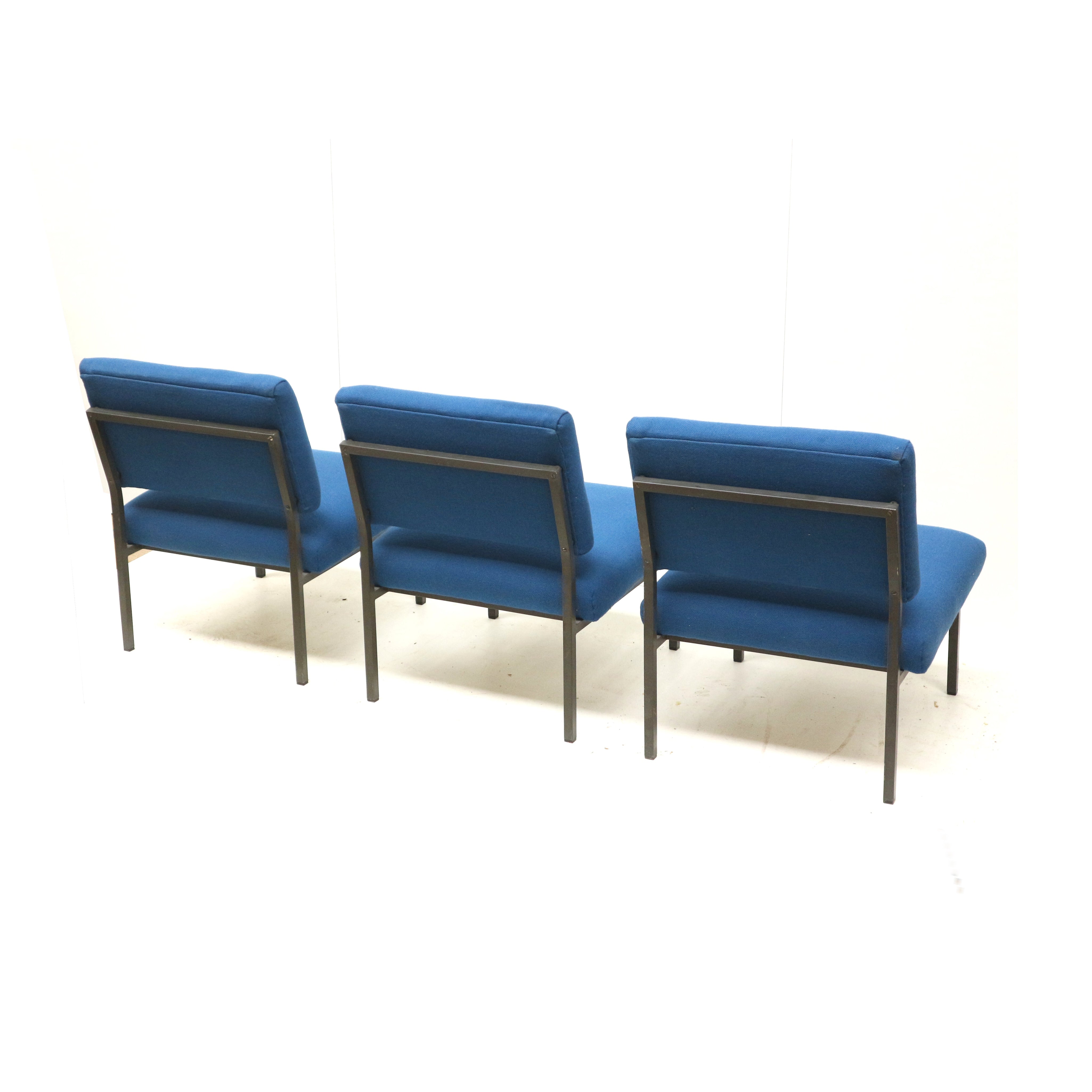 Set_of_3_Vintage_Blue_armchairs_from_the_1970s