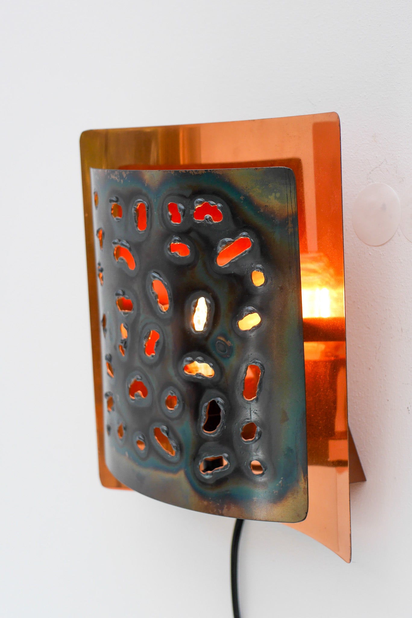 Brutalist_Wall_Sconce_in_Copper_and_Oxidised_Metal_by_Boréns,_Sweden,_1970s