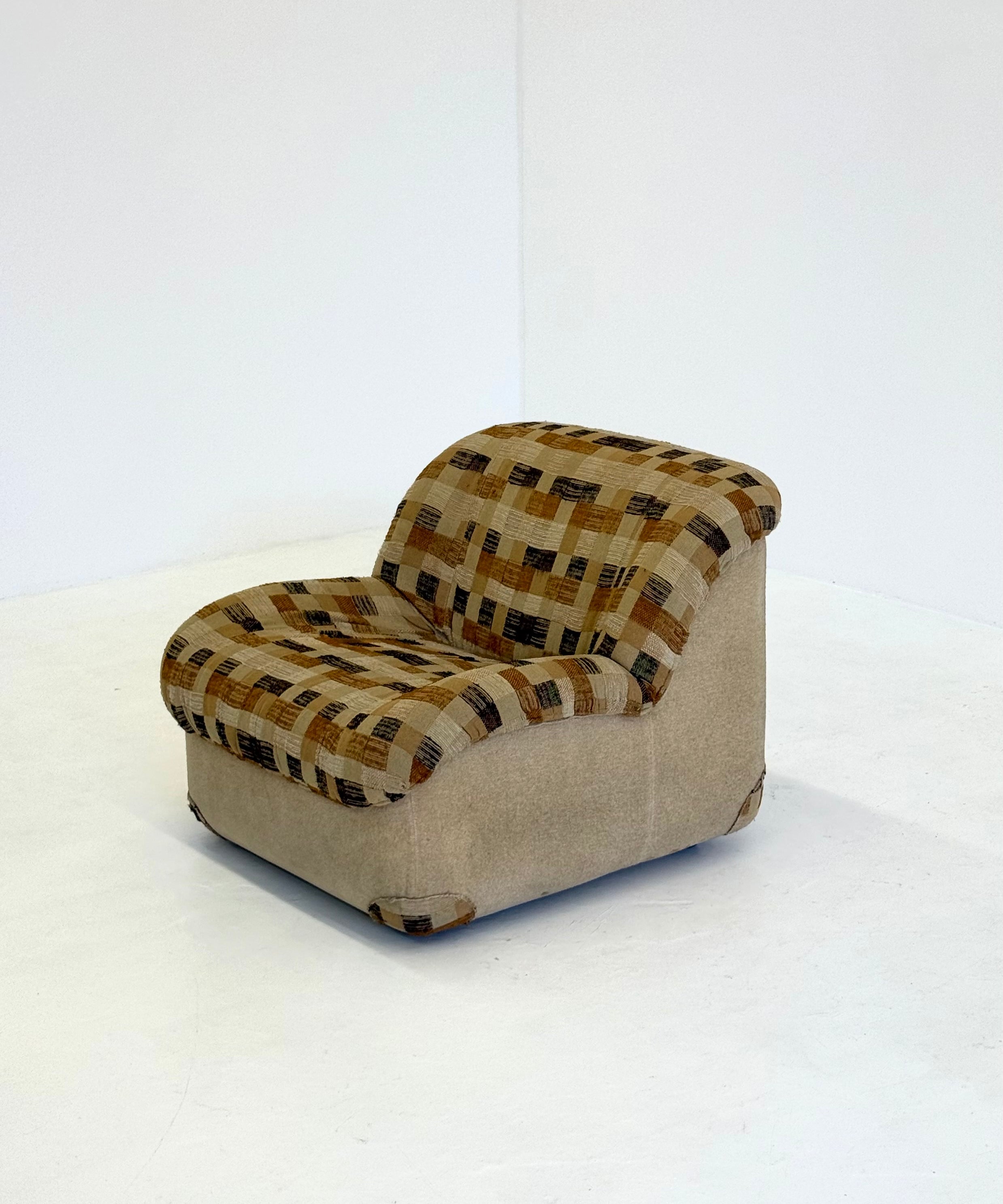 Henning_Korch_Caprice_Armchair_for_Swan