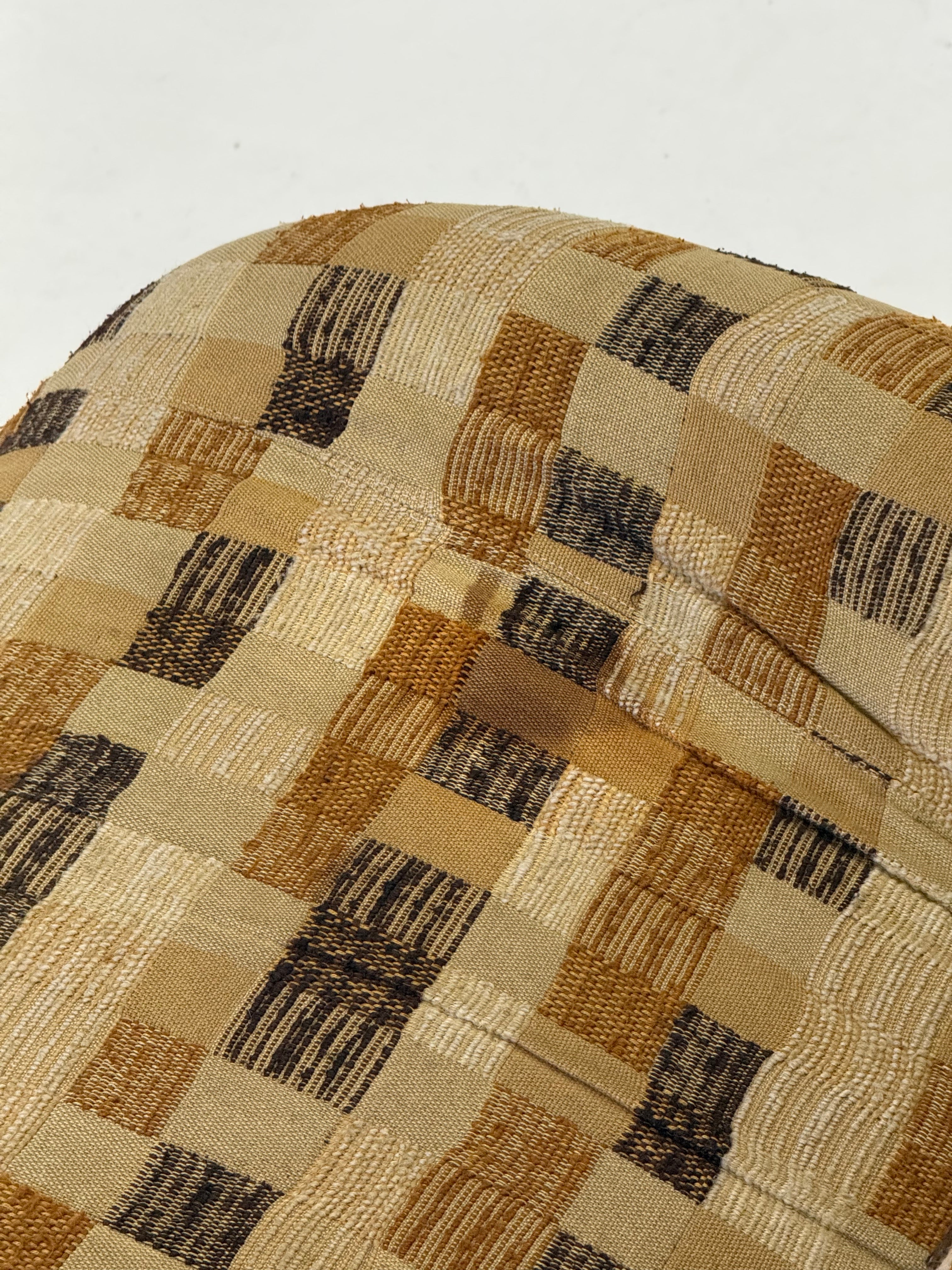 Henning_Korch_Caprice_Armchair_for_Swan