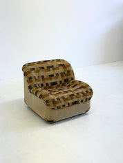 Henning_Korch_Caprice_Armchair_for_Swan