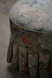Vintage_Chaise_Lounge_/_Canapé_with_Floral_Upholstery