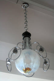 Vintage_chandelier_from_the_1970s,_Italy