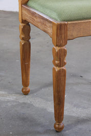 Danish_Brutalist_Oak_Corner_Chair_by_Henning_Kjærnulf,_Attributed_to_EG_Møbler,_1960s
