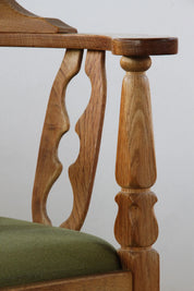Danish_Brutalist_Oak_Corner_Chair_by_Henning_Kjærnulf,_Attributed_to_EG_Møbler,_1960s