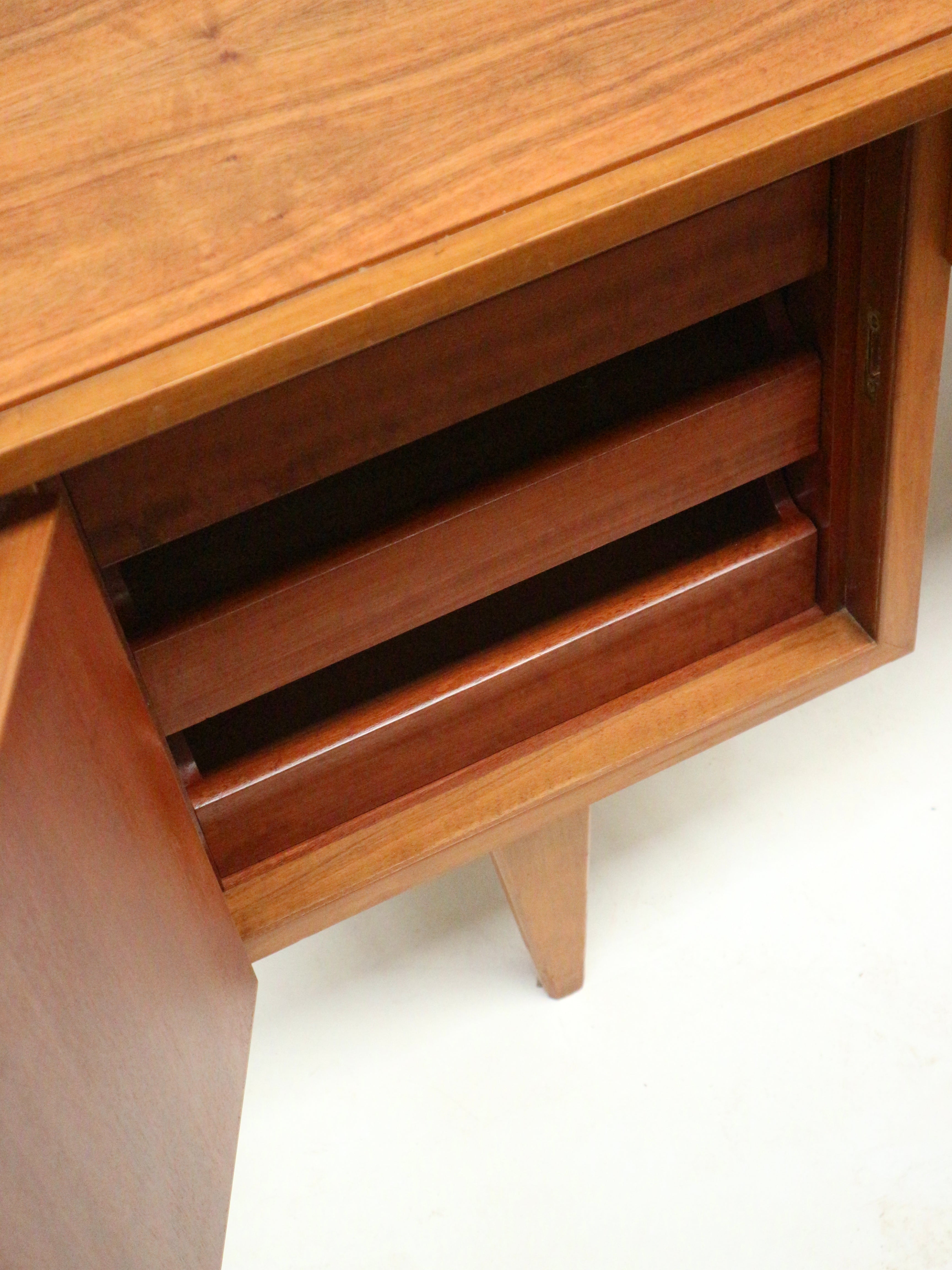 Vintage_executive_desk_with_doors_and_drawers_from_the_1960s