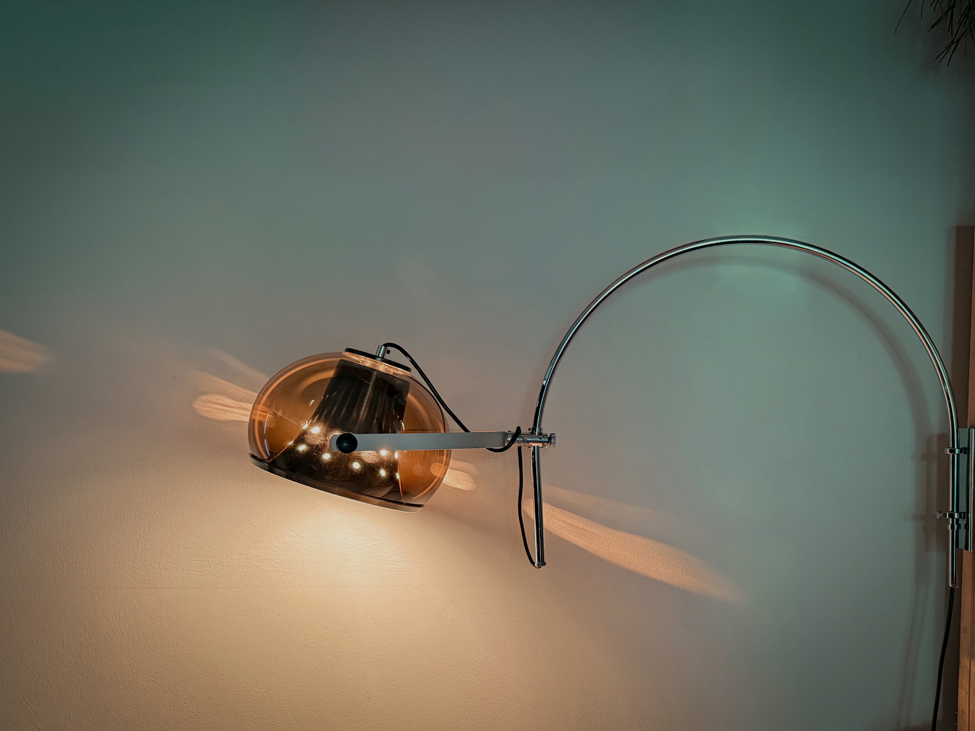 Vintage_'Dijkstra'_Mushroom_wall_arc_lamp_in_Space_Age_style