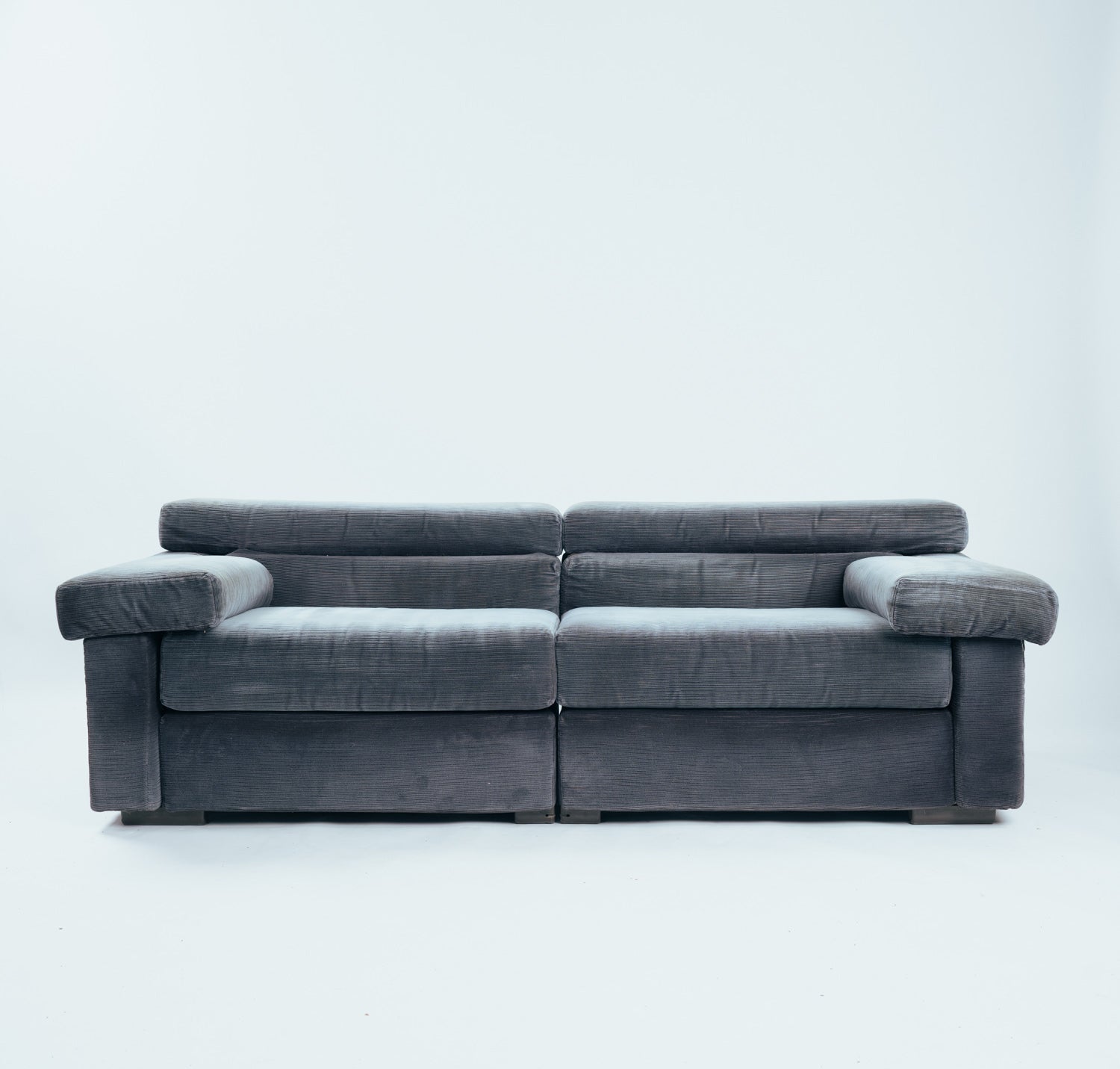 Erasmo_Modular_Sofa_by_Afra_&_Tobia_Scarpa_for_B&B_Italia,_1970s