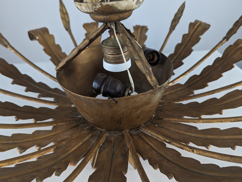 Vintage_gold_leaf_sun_lamp_from_1950s