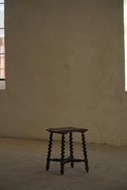 Vintage_Green_and_Red_Painted_Folk_Style_Stool