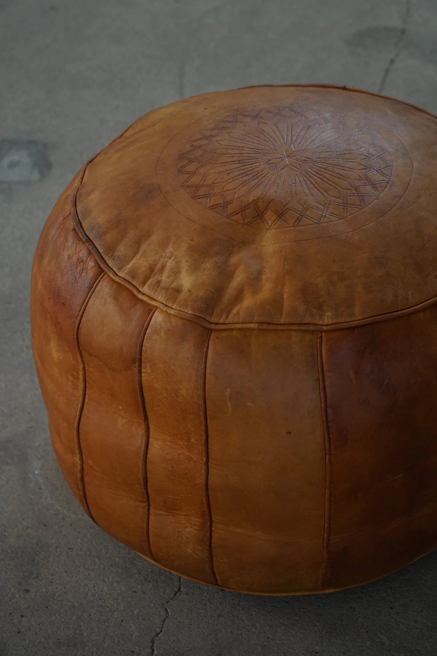 Vintage_Handcrafted_Moroccan_Leather_Pouf_in_Brown_Leather