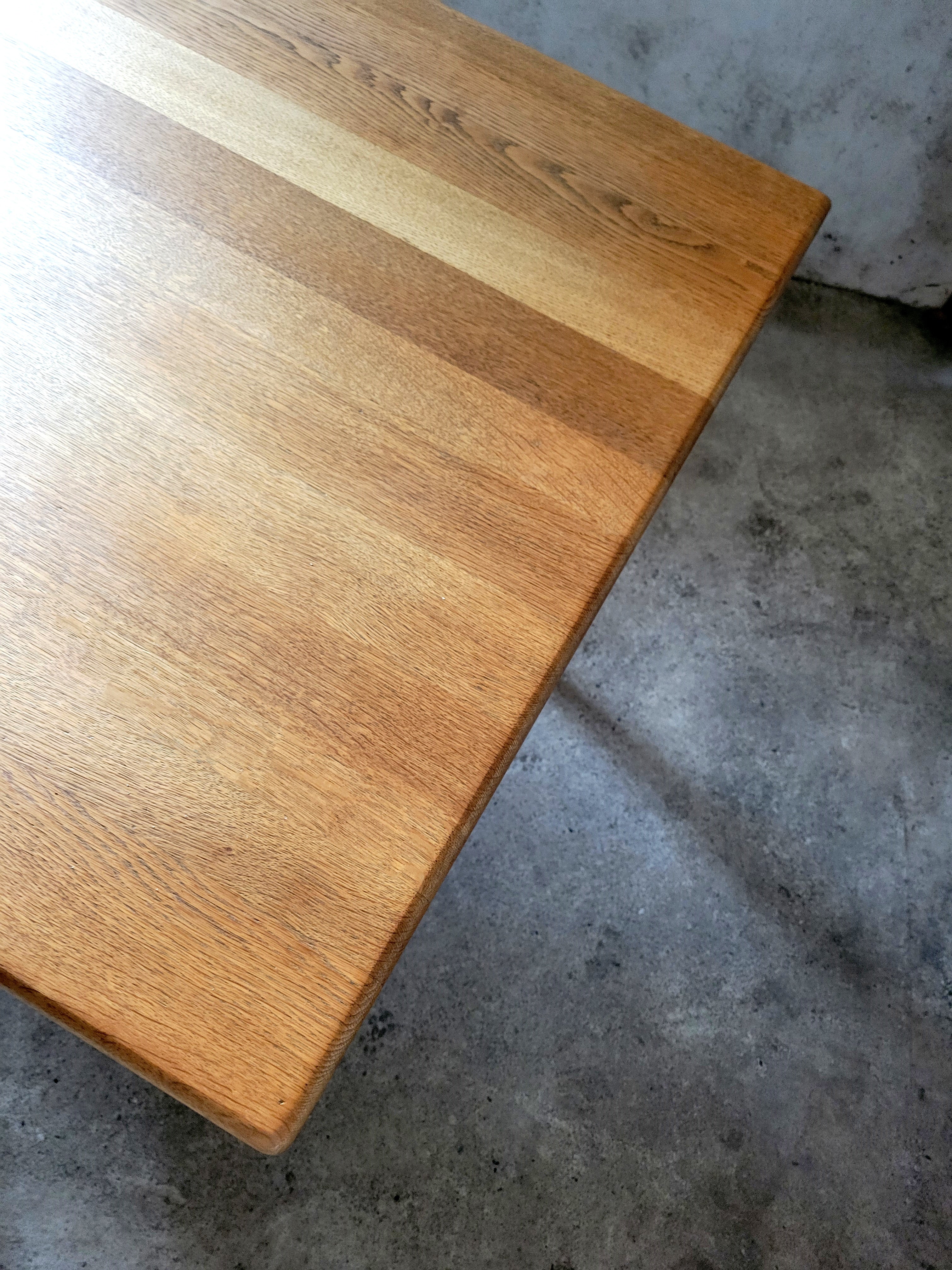 Vintage_Hans_J._Wegner_AT327_dining_table_in_oak