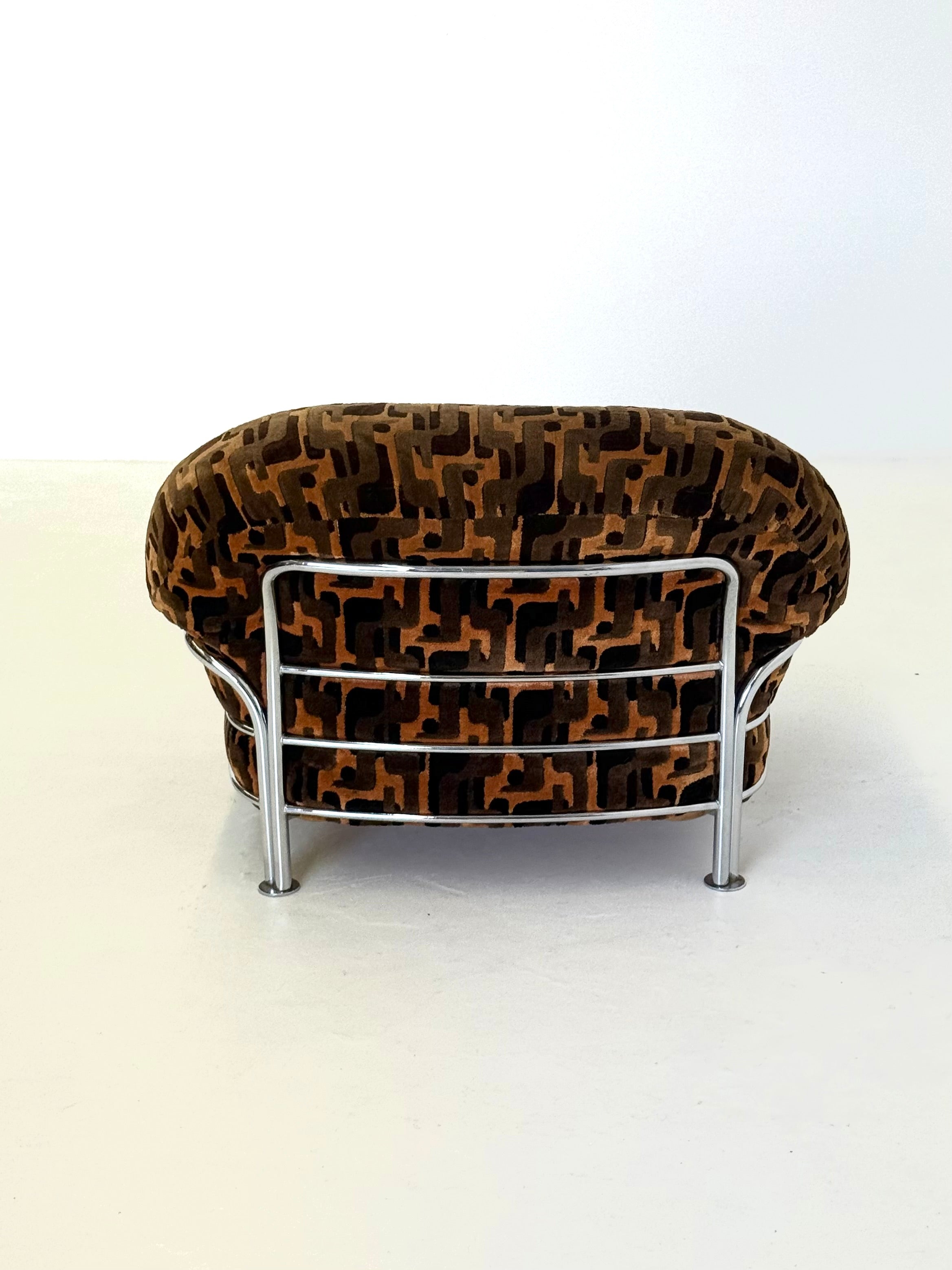 Italian_Lounge_Chair_with_Tubular_Frame_and_Patterned_Upholstery,_1970s