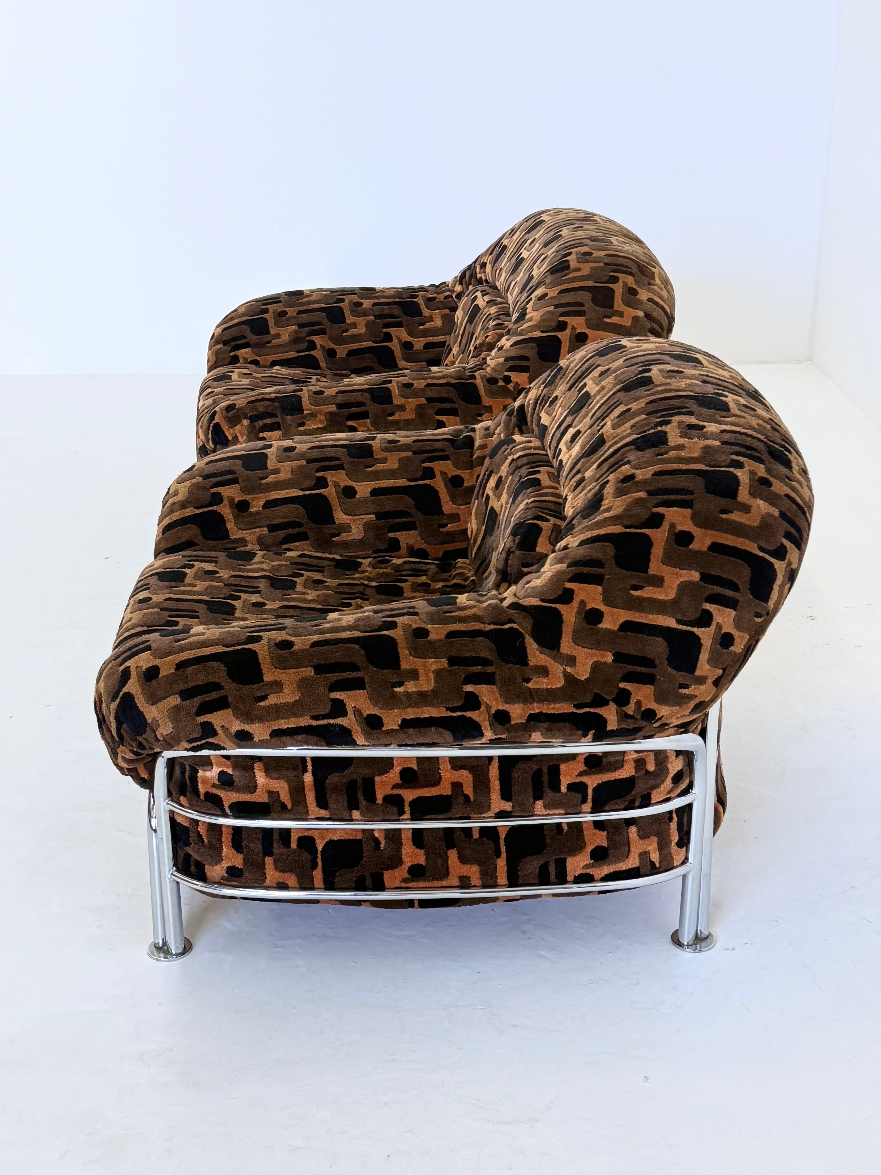 Italian_Lounge_Chair_with_Tubular_Frame_and_Patterned_Upholstery,_1970s