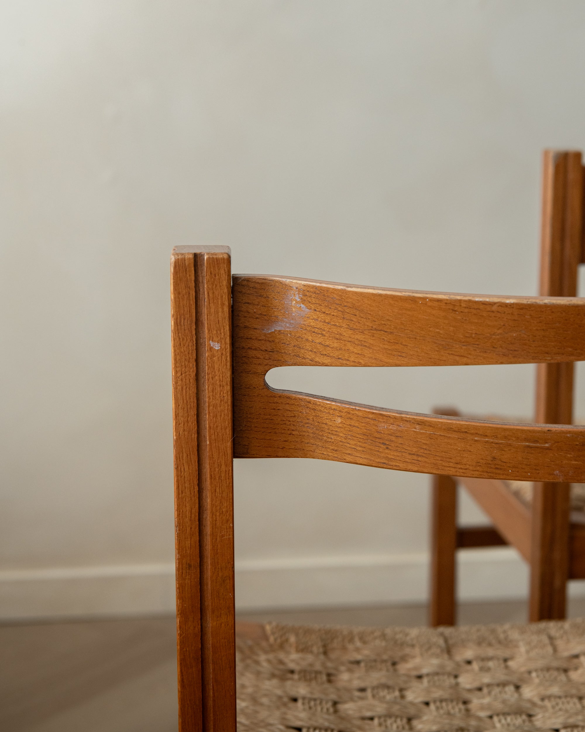 Set_of_5_Italian_Dining_Chairs_by_Snaidero,_Lacquered_Wood_&_Woven_Paper_Cord,_Italy,_1970s
